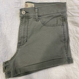Hollister Short-Short High Rise green shorts
